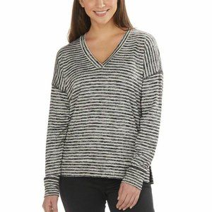 New Kirkland Signature Women's Long Sleeve V-Neck Relaxed Top